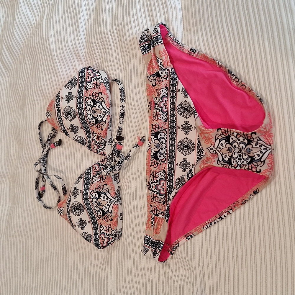 Bathing suit